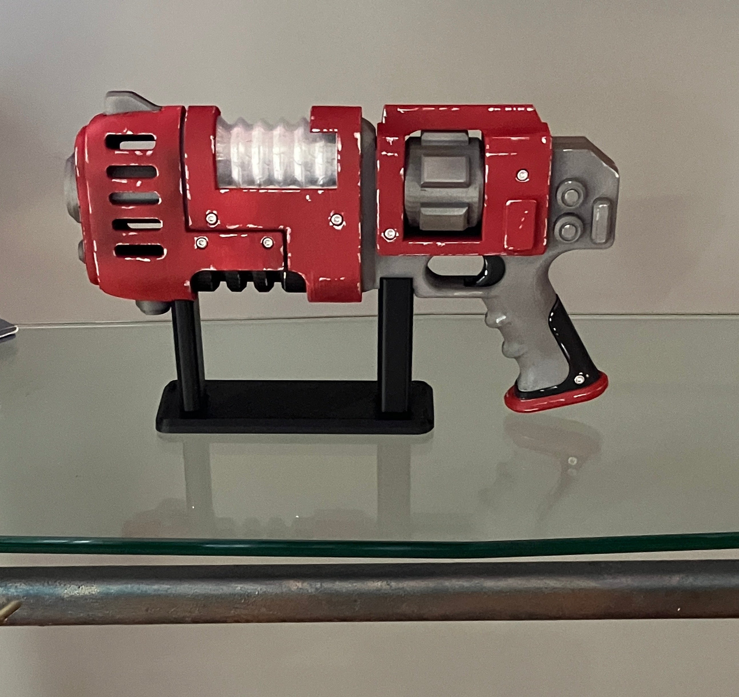 Prop Plasma Pistol 3D Print Cosplay Or Display! LED Lights